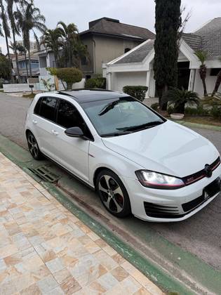 VOLKSWAGEN GOLF 2.0 TSI GTI 16V TURBO GASOLINA 4P AUTOMÁTICO VOLKSWAGEN GOLF 2.0 TSI GTI 16V TURBO GASOLINA 4P AUTOMÁTICO